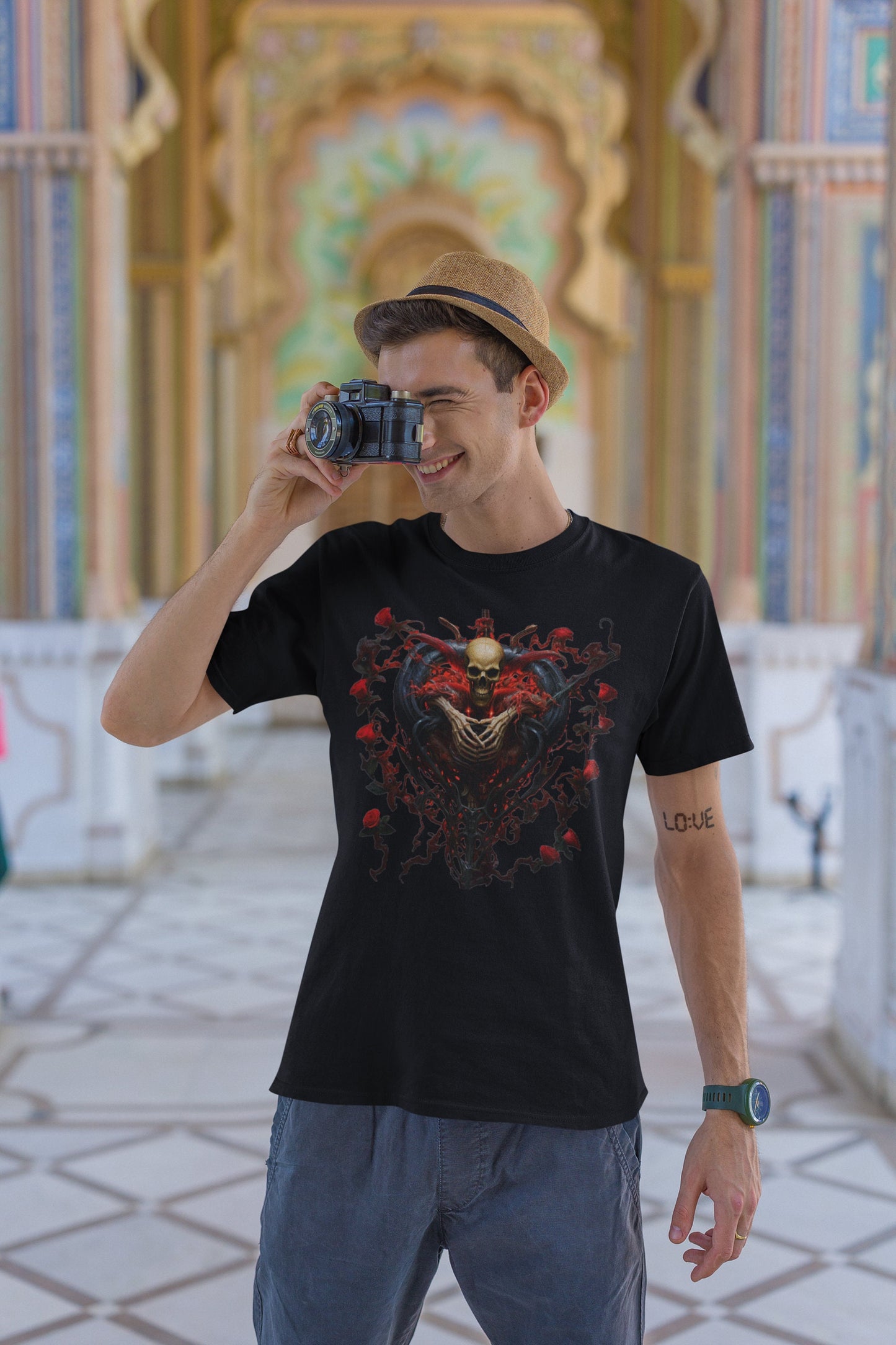 Bloody Rose Skull Heart: Limited Edition Valentine's Day Tee! Make a Statement of Love with Style! #ValentinesDayFashion